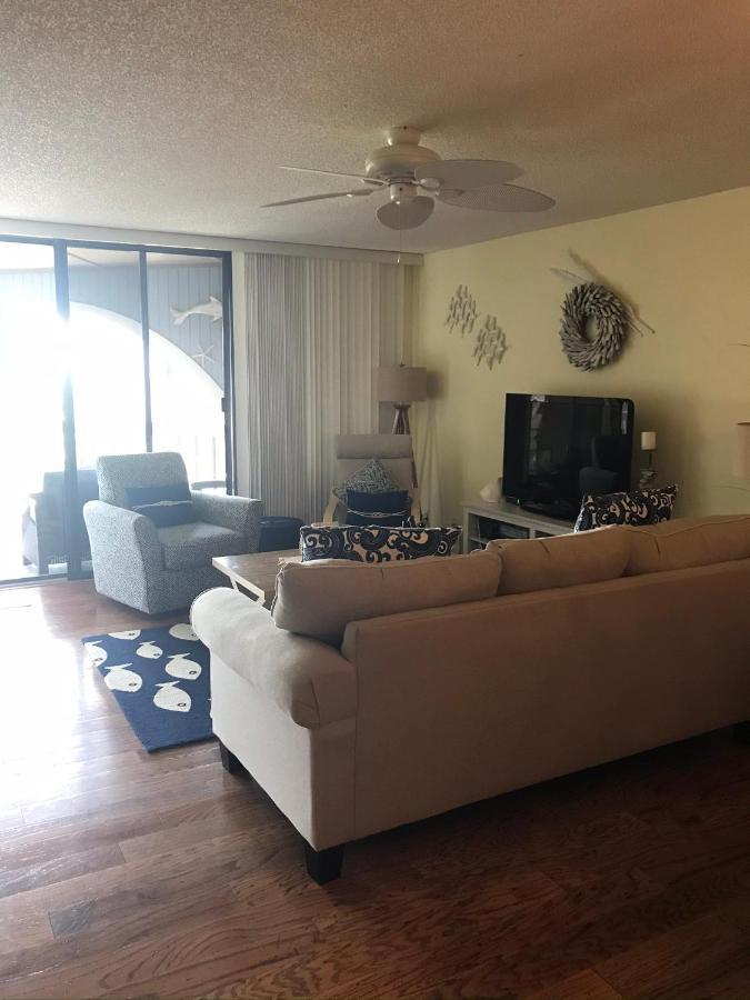180 Ocean Hibiscus Drive Villa Butler Beach Buitenkant foto