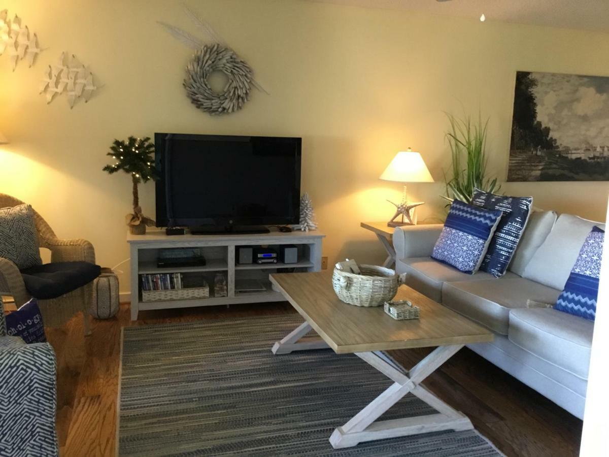 180 Ocean Hibiscus Drive Villa Butler Beach Buitenkant foto